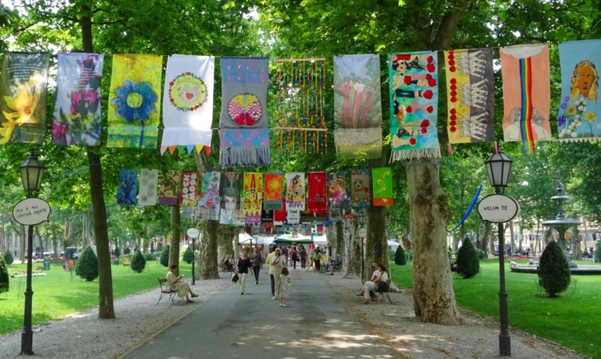 Međunarodni festival umjetničkih zastavica, dio likovnog programa uličnog festivala Cest is d'Best (tema HIPPY), Zagreb, 2017