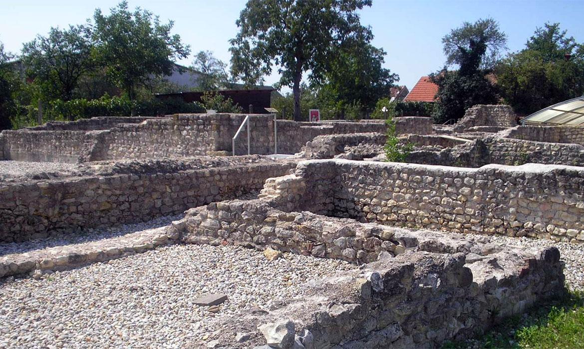Ostaci rimskog naselja Andautonia u selu Šćitarjevo kraj Velike Gorice (foto: Fraxinus)