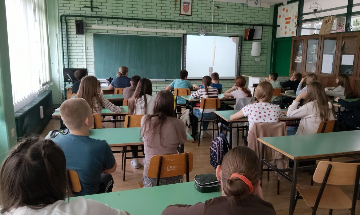 Slika 1. Pokus sa sumporom